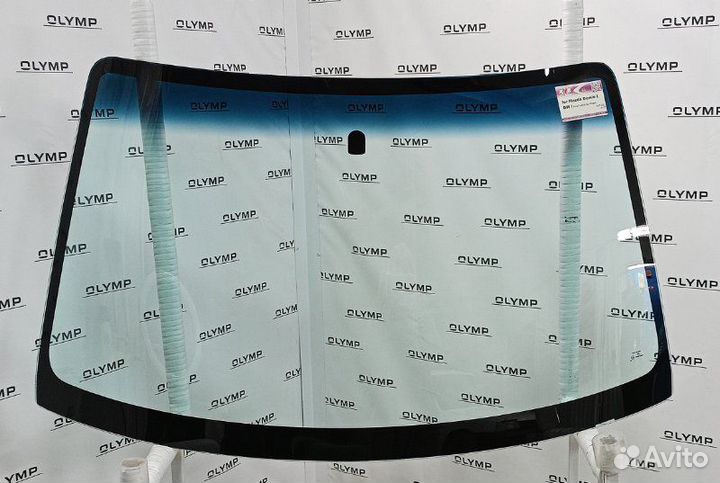 Стекло лобовое переднее Mazda Demio DW3W 1996-2003