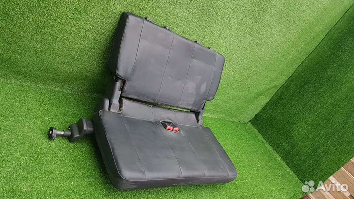 Mitsubishi Pajero 4 3 Сидения третьего ряда