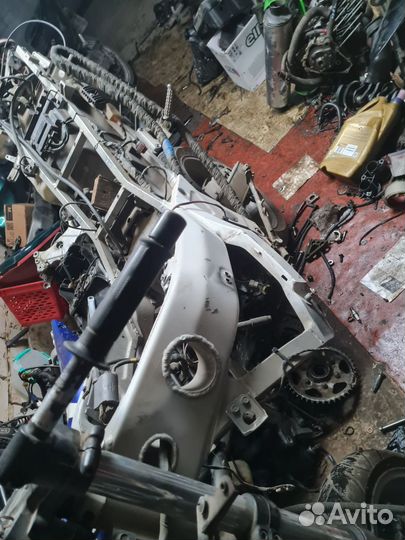 Kawasaki zzr 400 рама