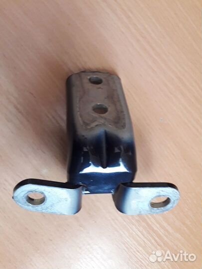 Петли передней левой двери киа серато 4