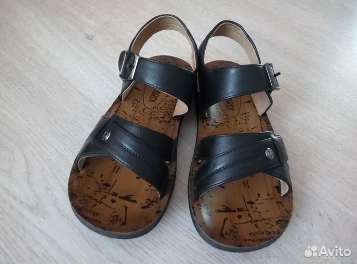 Сандалии