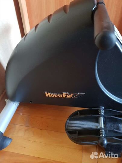 Гребной тренажер