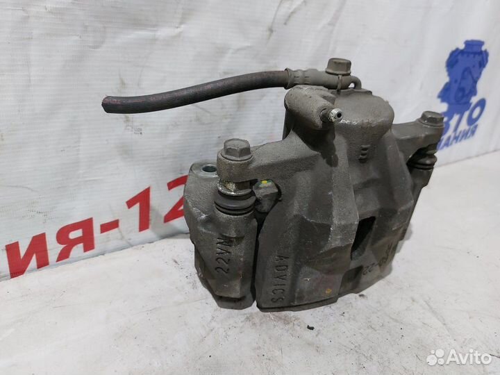 Суппорт тормозной передний правый Toyota Corolla