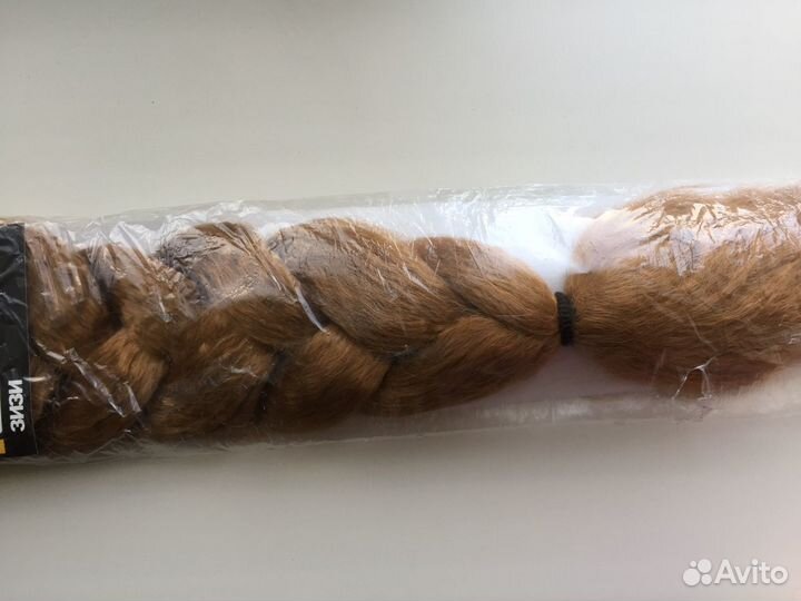 Канекалон рыжий