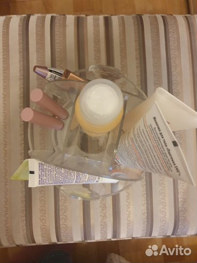 Акриловый органайзер для косметики и прочего