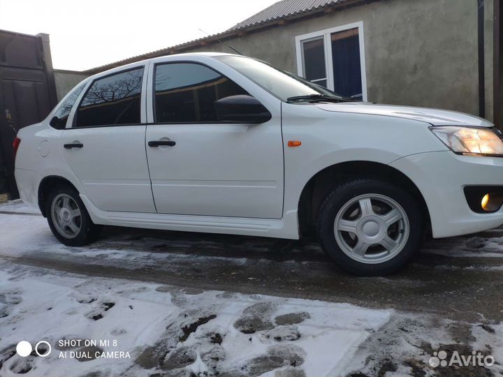LADA Granta 1.6 МТ, 2015, 265 000 км