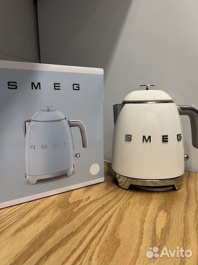 Чайник smeg белый
