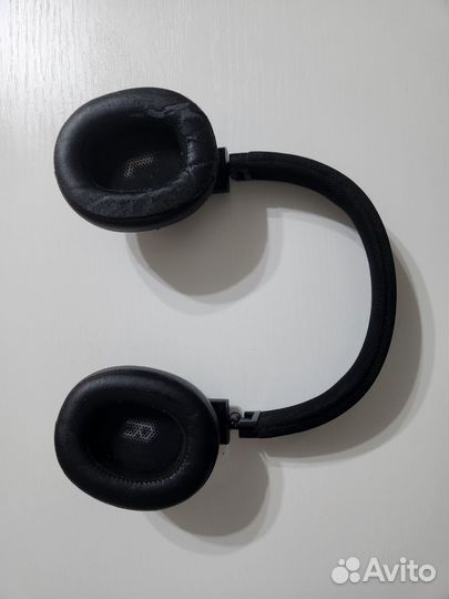 Беспроводные наушники jbl