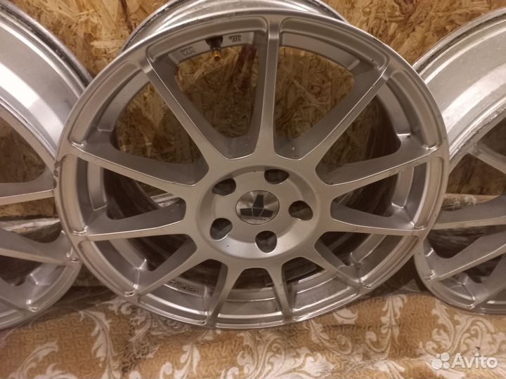 Литые диски. r 17 5/112 джетта 6
