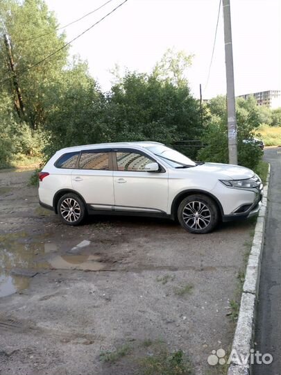 Mitsubishi Outlander 2.0 CVT, 2016, 170 000 км