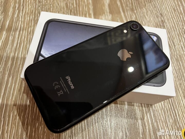 iPhone Xr, 64 ГБ
