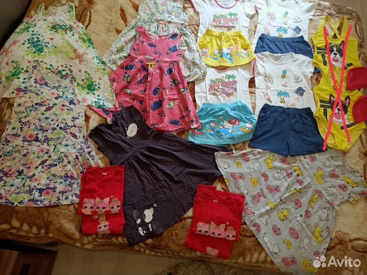 Одежда для девочек двойняшек на 128-134