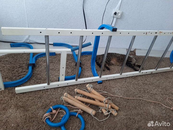 Турник настенный детский