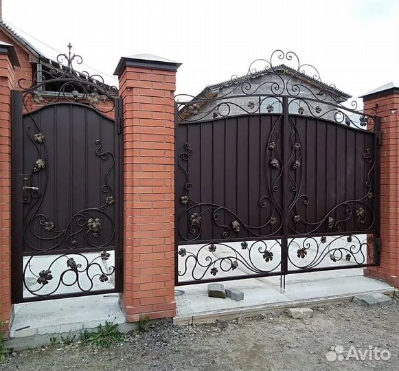 Кованые ворота и калитка на участок
