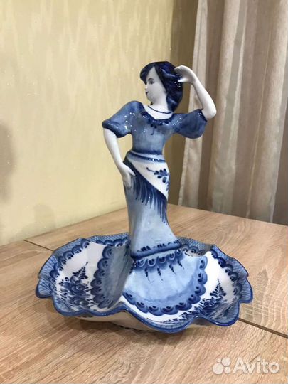 Гжель конфетница