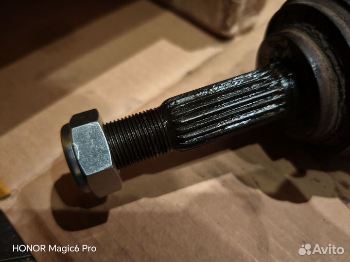 Привод левый renault logan 1,ларгус