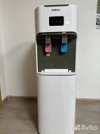 Куллер для воды бу