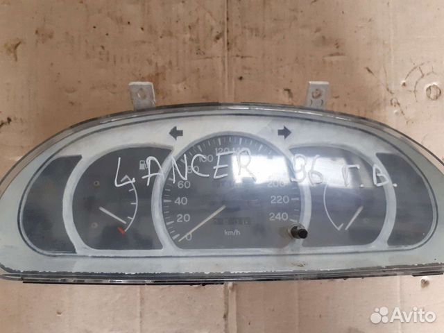 Приборная панель Mitsubishi Lancer 6 CB 1992-2000