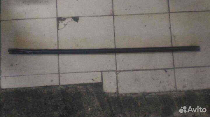 Уплотнитель Opel Astra