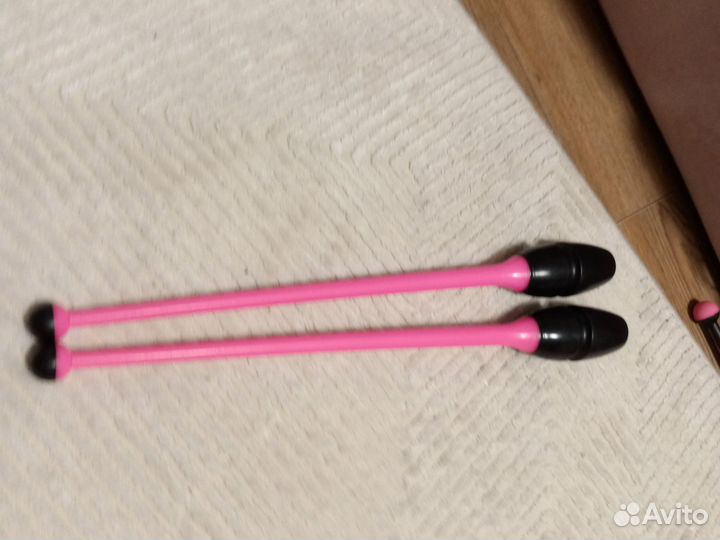 Булавы гимнастические