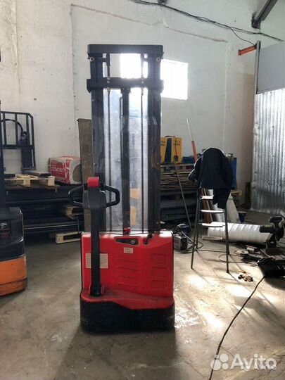 Самоходный штабелер ES12-12ES