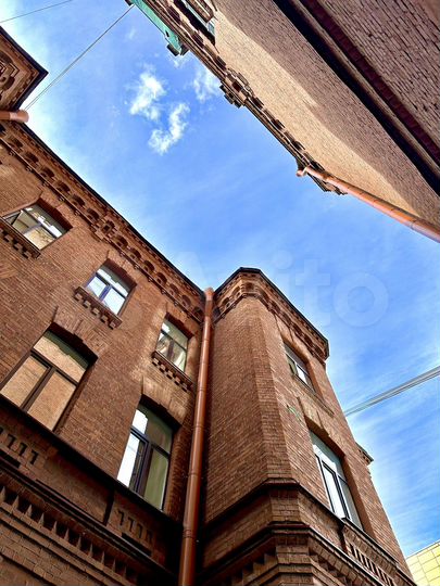 Панорамные окна, 900 чел. работников рядом, 263 м²