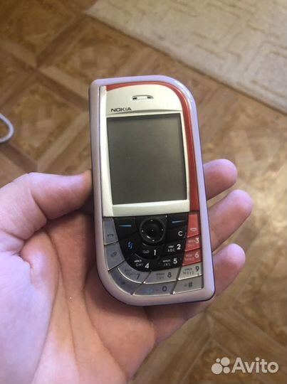 Nokia 7610