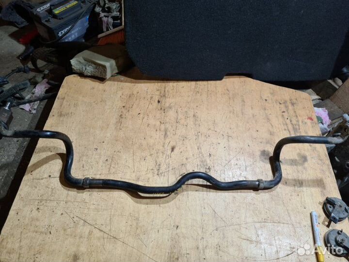 Стабилизатор передний Nissan Juke F15 1.6 DDT 2011