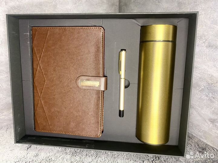 Подарочный набор ежедневник, ручка, термос