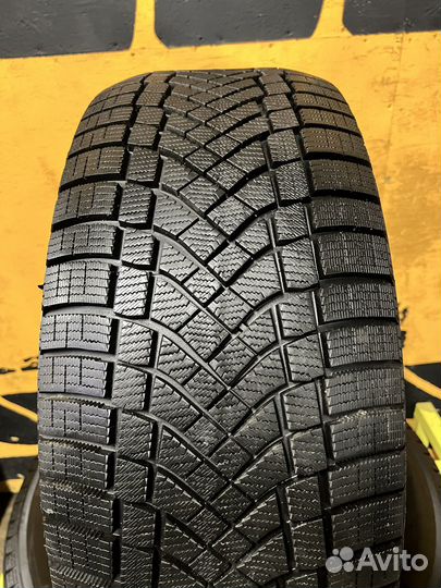 Pirelli Ice Zero FR 285/60 R18