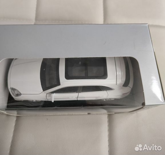 Коллекционная модель Porsche Cayenne