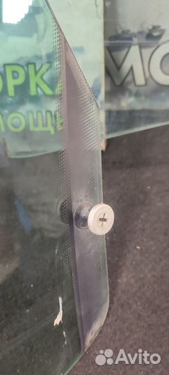 Стекло задней двери Audi 100 C4