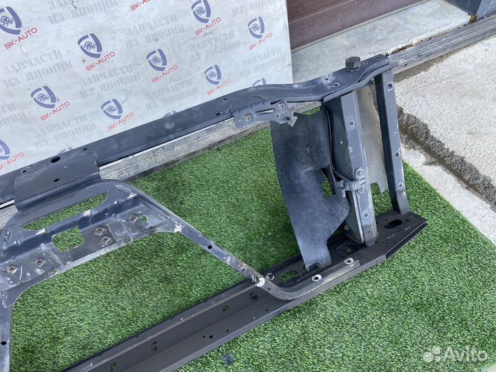 Передний телевизор Cadillac Escalade GMT900