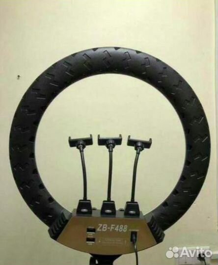 Кольцевая Лампа 56 См