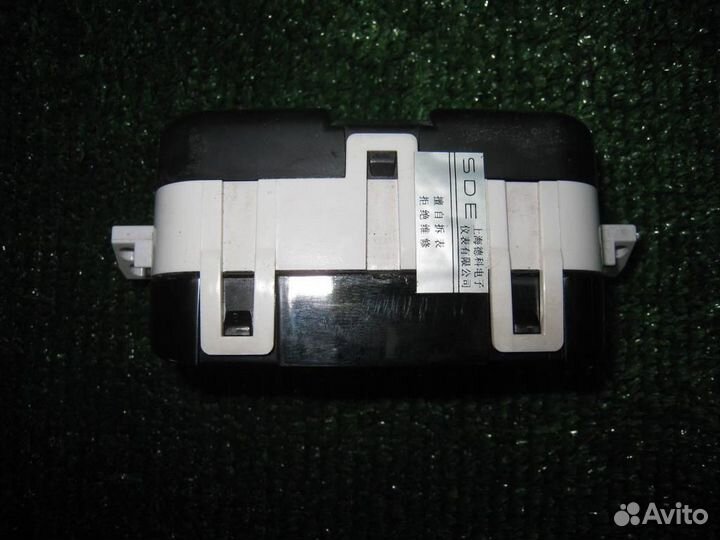 Часы Chevrolet aveo T255 2010