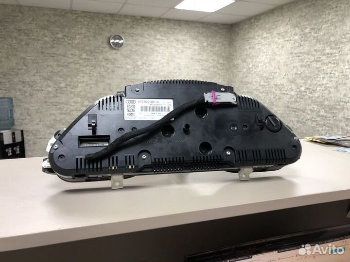 Панель приборов Ауди А6 С6 4F0920901N