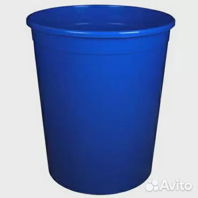 Бак с крышкой новый