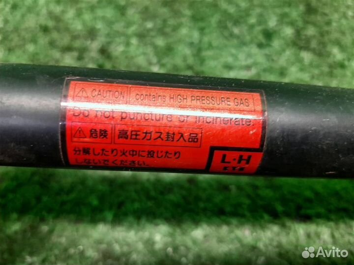 Амортизатор багажника левый Lexus RX300 (MCU35) 2