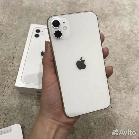 Телефон iPhone 11