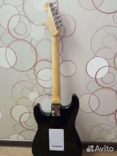 Электрогитара Fabio St100