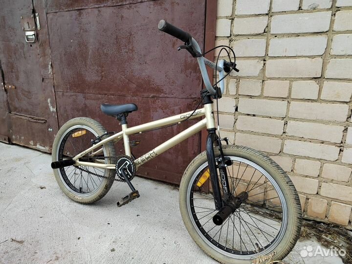 Трюковой велосипед BMX