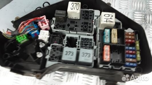 Блок предохранителей audi Q7 (8AD10M101)