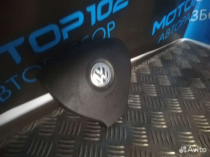 Подушка безопасности в руль Volkswagen Passat B6
