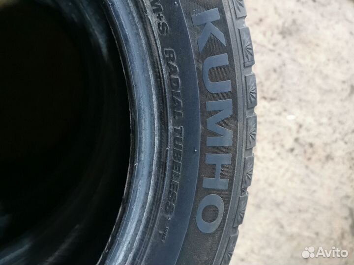 Kumho WinterCraft Ice Wi51 215/50 R17 95W