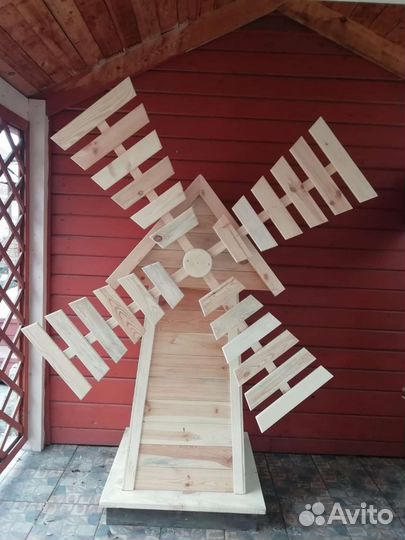 Мельница для дачного загородного участка