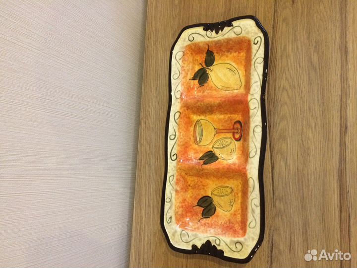 Продается винтажный поднос -менажница керамика