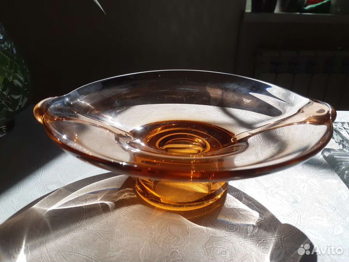 Цветное секло,хрусталь фруктовницы,конфетницы