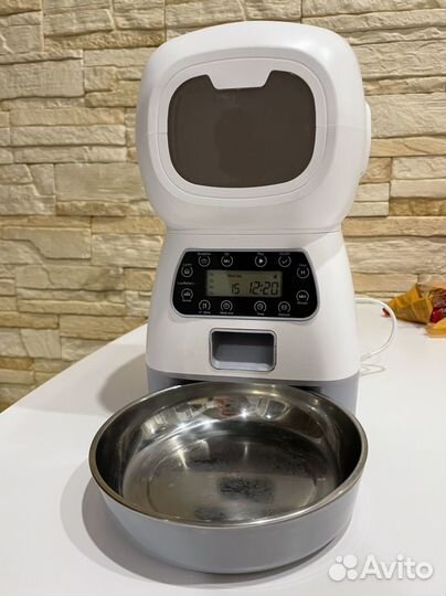 Автоматическая кормушка для кошек/собак