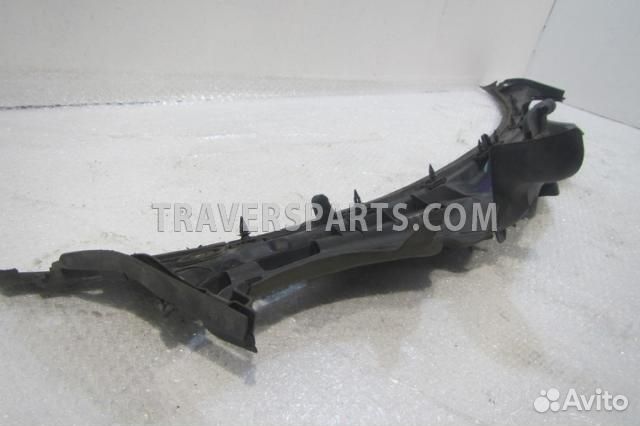 Водосток лобового стекла (жабо)