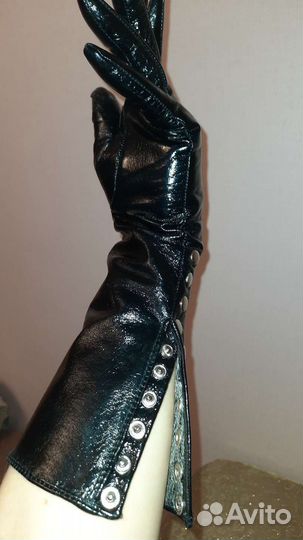 Перчатки лаковые